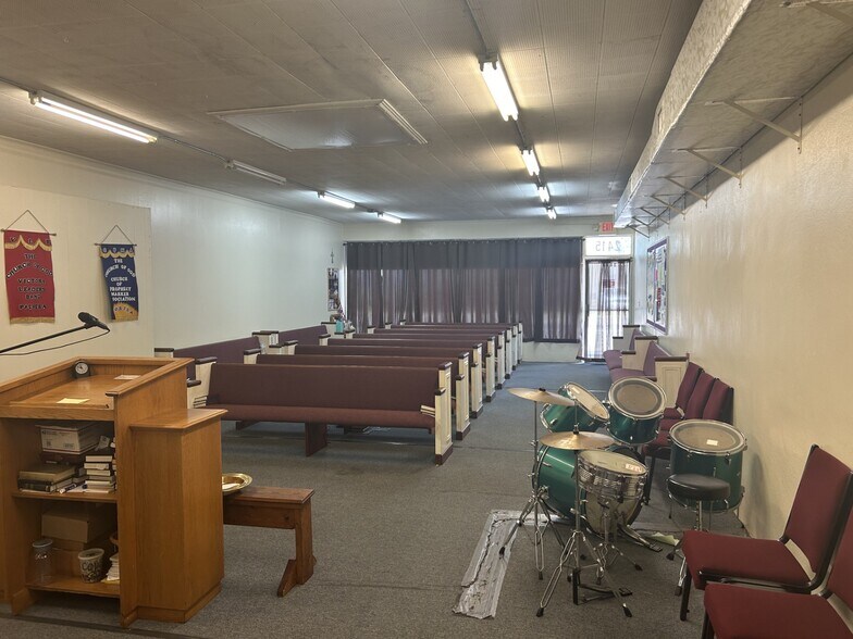 More Photos Of 2413 Crill Ave, Palatka Office For Sale