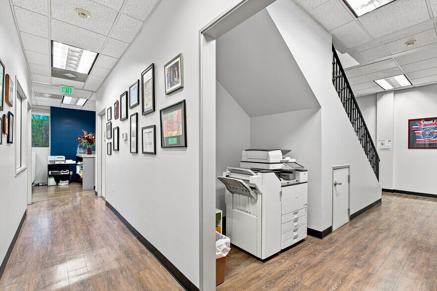 More Photos Of 125 W Maple Ave, Monrovia Service For Sale