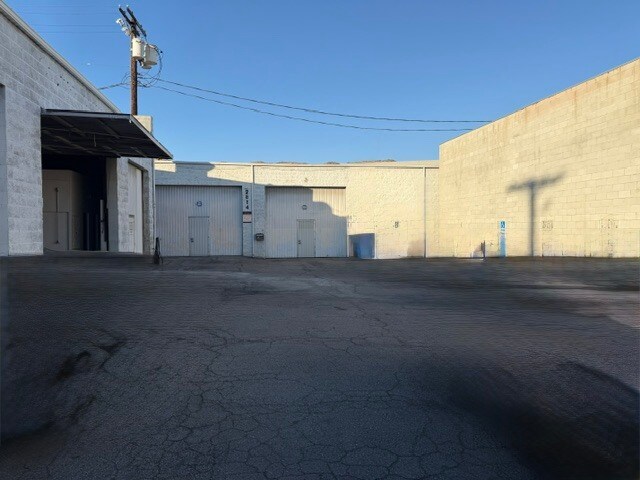 More Photos Of 2814 N San Fernando Blvd, Burbank Auto Repair For Lease