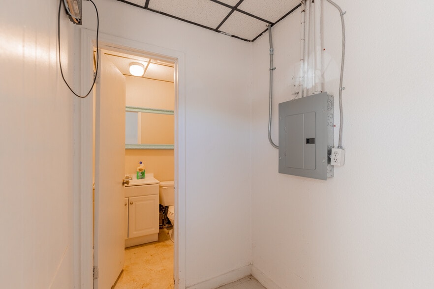 More Photos Of 2012 S Main St, Stillwater Medical For Sale