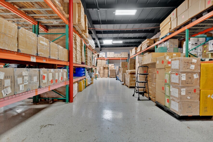 More Photos Of 23231 Vista Grande Dr, Laguna Hills Warehouse For Sale