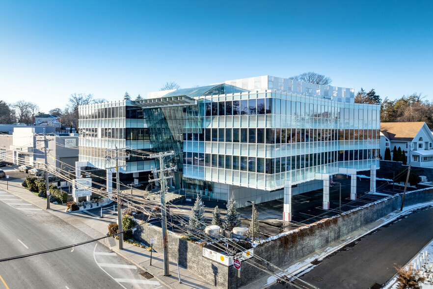 More Photos Of 805 Northern Blvd, Great Neck Medical For Lease