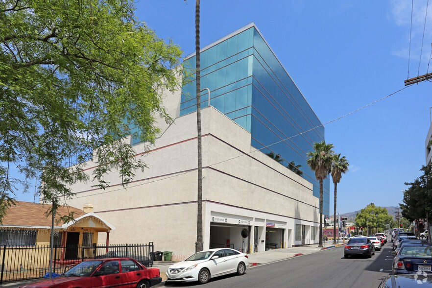 More Photos Of 5000 W Sunset Blvd, Los Angeles Medical For Lease