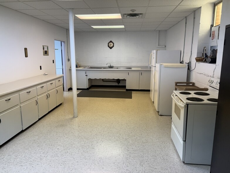 More Photos Of 5885 Malden Rd, Lasalle Religious Facility For Sale