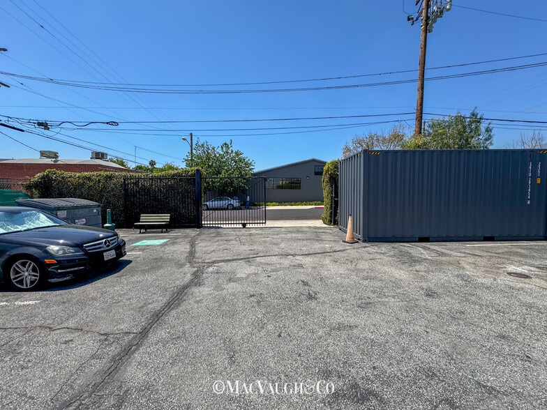 More Photos Of 904 S Alta Vista Ave, Monrovia Manufacturing For Lease