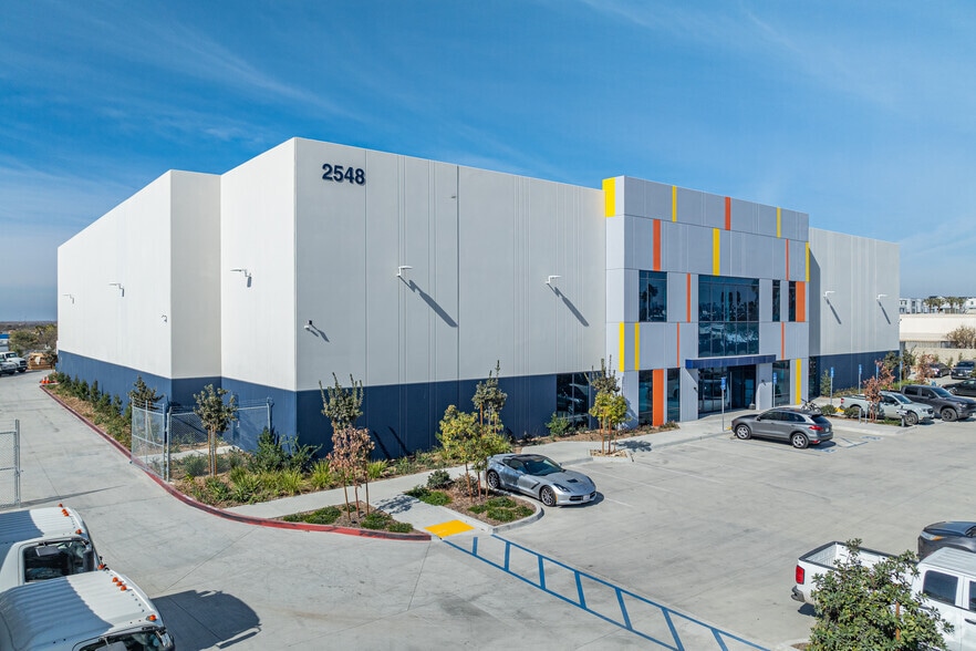 More Photos Of 2548 Cactus Rd, San Diego Manufacturing For Sale