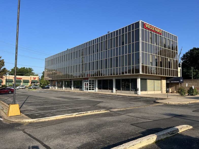 More Photos Of 1515 Reisterstown Rd, Pikesville Office For Lease