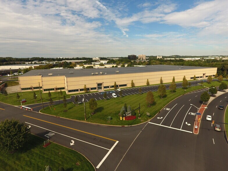 More Photos Of 225 Raritan Center Pky, Edison Warehouse For Lease