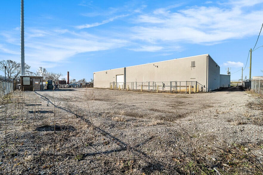 More Photos Of 14650 Dequindre St, Detroit Manufacturing For Sale