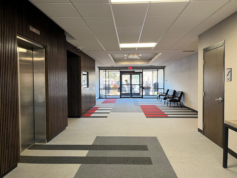 More Photos Of 7901 Xerxes Ave S, Bloomington Medical For Lease