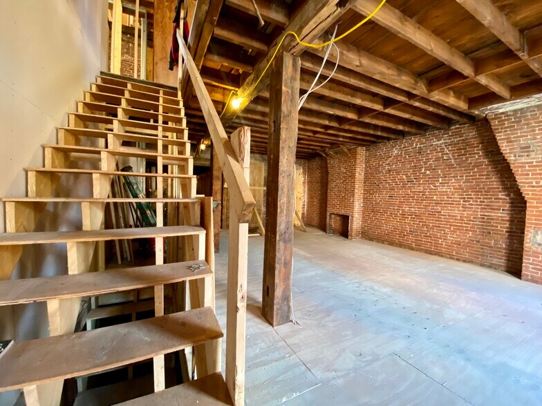 More Photos Of 29-31 Paige St, Lowell Office For Sale