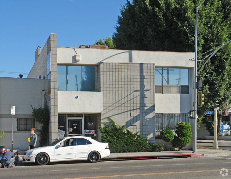 More Photos Of 1494 S Robertson Blvd, Los Angeles Office Residential For Sale