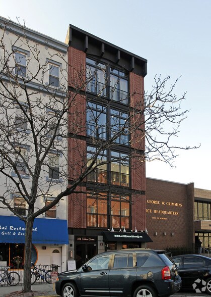 Primary Photo Of 104 Hudson St, Hoboken Medical For Lease