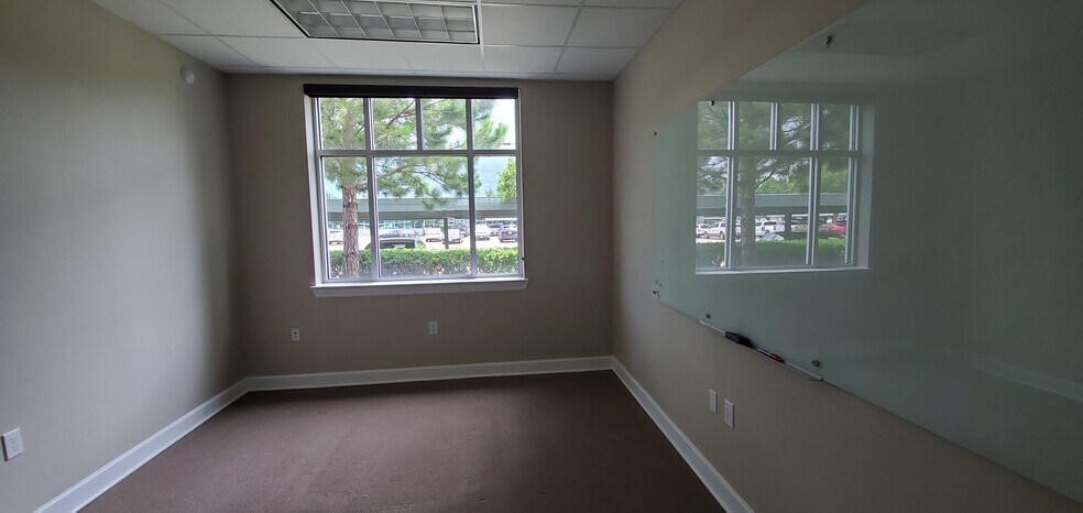 More Photos Of 16000 Park Ten Pl, Houston Medical For Sale