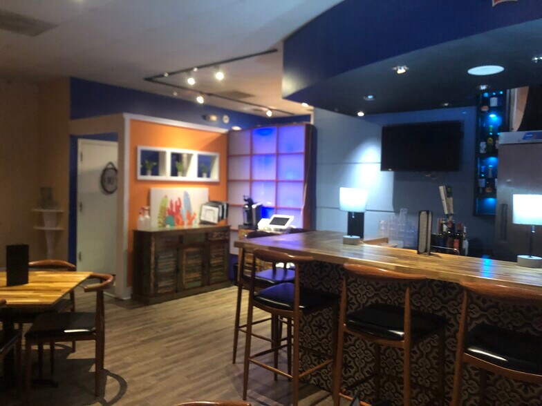 More Photos Of 109 Old Chapin Rd, Lexington Storefront Retail Office For Lease
