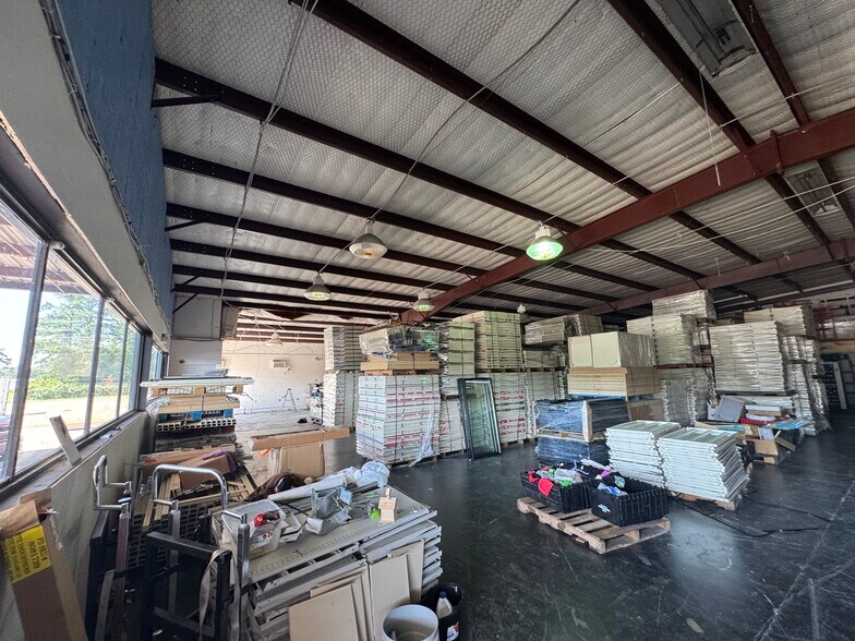 More Photos Of 7823 Highway 155, Coffee City Freestanding For Sale