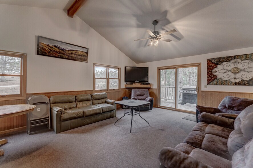 More Photos Of 1116 N 5th St, Custer Trailer Camper Park For Sale