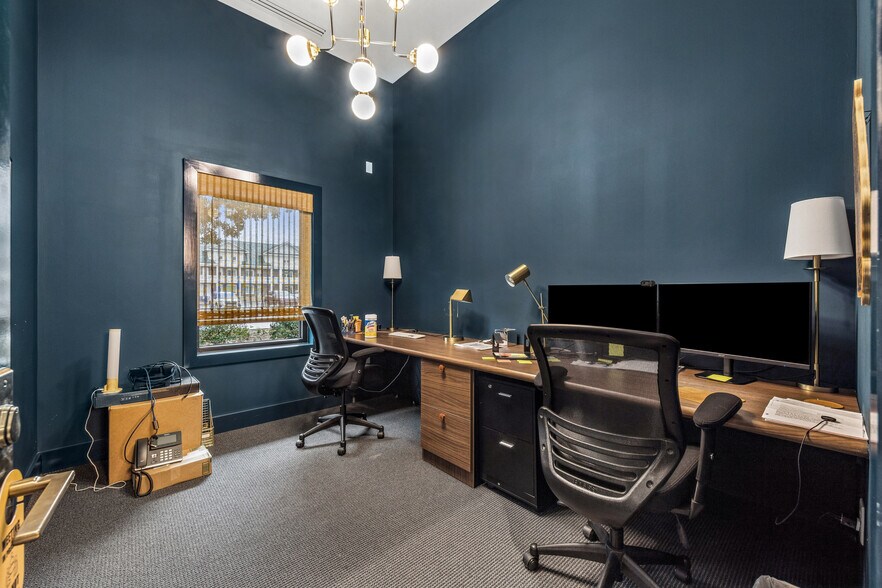 More Photos Of 3095 Soperton Dr, Bluffton Light Distribution For Sale