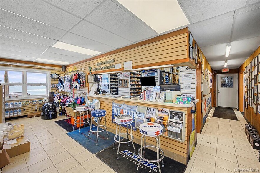 More Photos Of 200 Atlantic Ave, East Moriches Marina For Sale