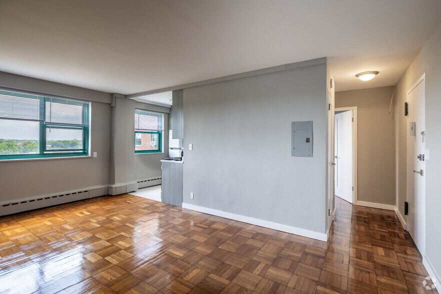 More Photos Of 20 Marshall St, Irvington Apartments For Lease