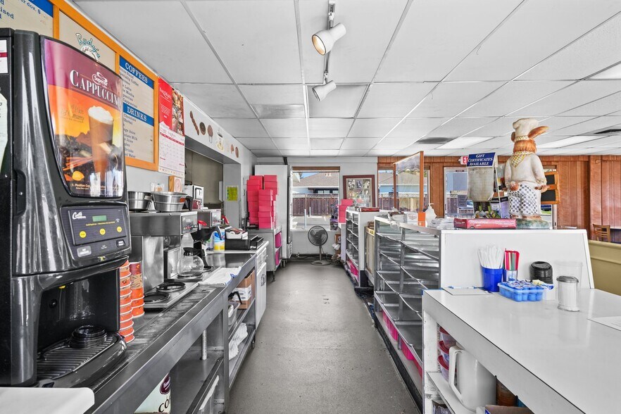 More Photos Of 3692 Castro Valley Blvd, Castro Valley Restaurant For Sale