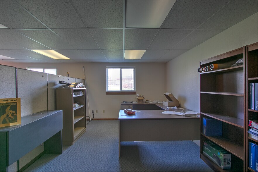 More Photos Of 1895 Frontage Rd, Mora Manufacturing For Sale