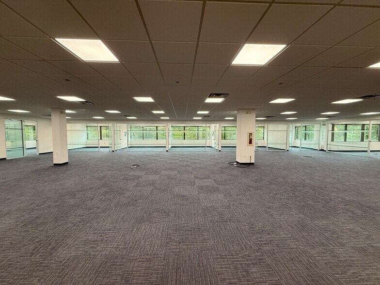 More Photos Of 120 Eagle Rock Ave, East Hanover Office For Sale