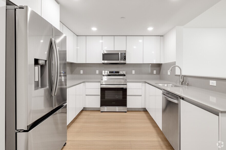 More Photos Of 1759 N Gower St, Los Angeles Apartments For Sale