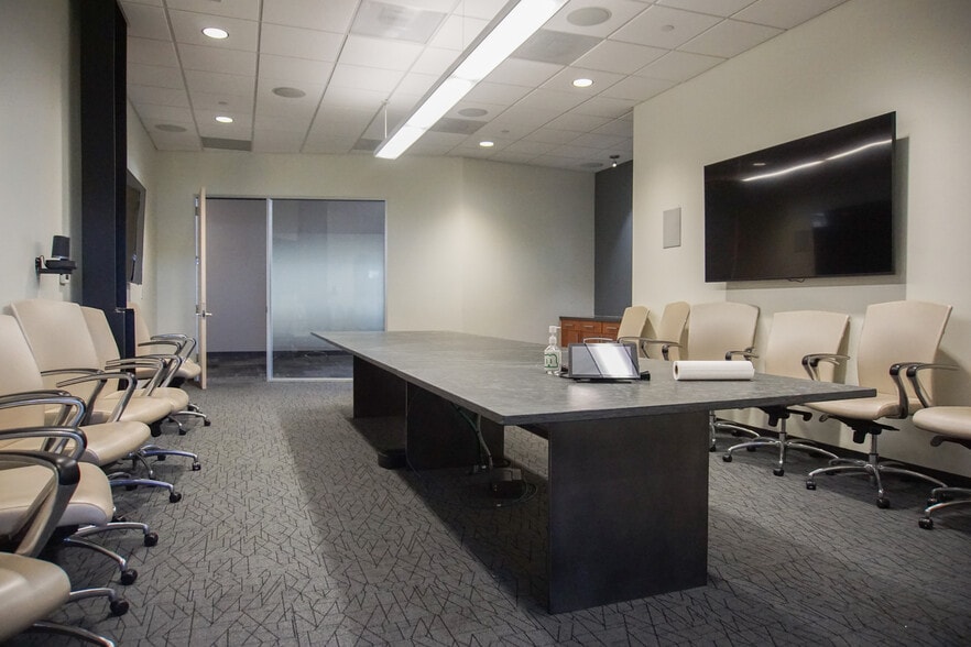 More Photos Of 1950-2190 Cesar Chavez, San Francisco Warehouse For Lease