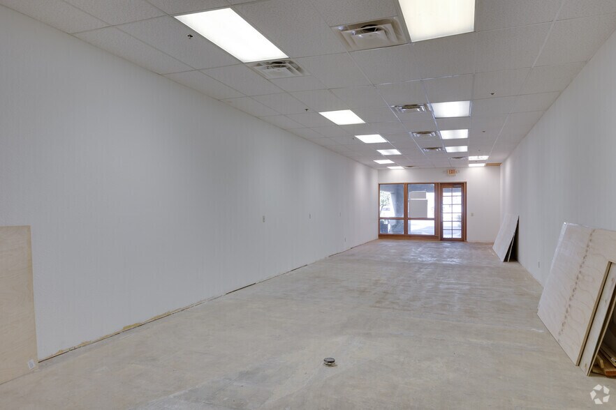 More Photos Of 4747 E Elliot Rd, Phoenix Unknown For Lease