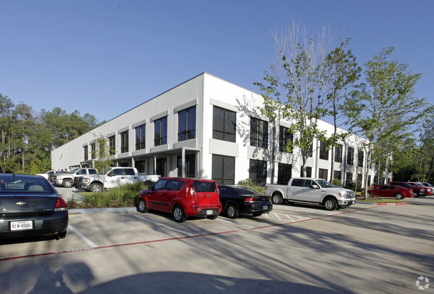 More Photos Of 2828 Technology Forest Blvd, The Woodlands Flex For Lease