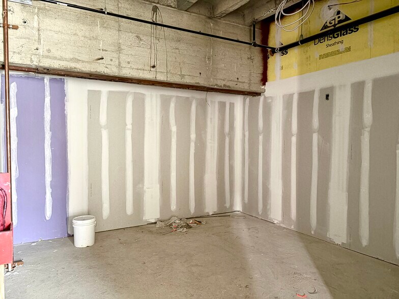 More Photos Of 250 College Ave, Lancaster Apartments For Lease