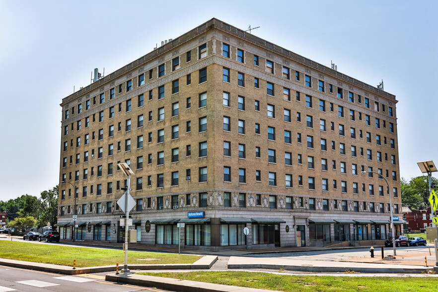 Primary Photo Of 3620-3630 N Spring Ave, Saint Louis Storefront For Lease