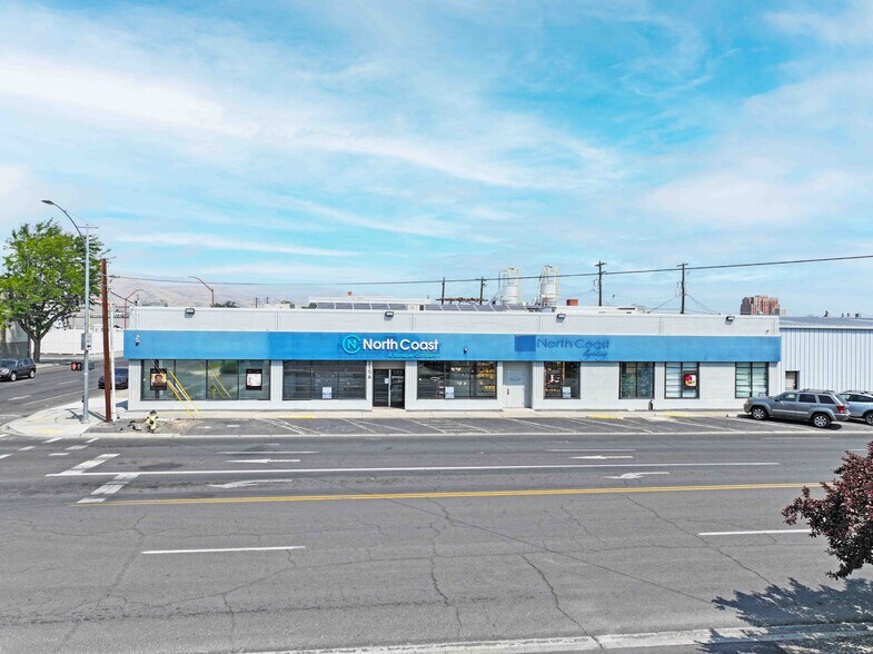 More Photos Of 215 N 3rd Ave, Yakima Office For Lease