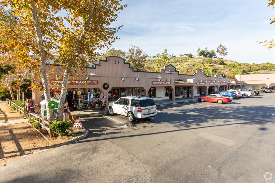 More Photos Of 7520-7626 E Chapman Ave, Orange Storefront For Lease