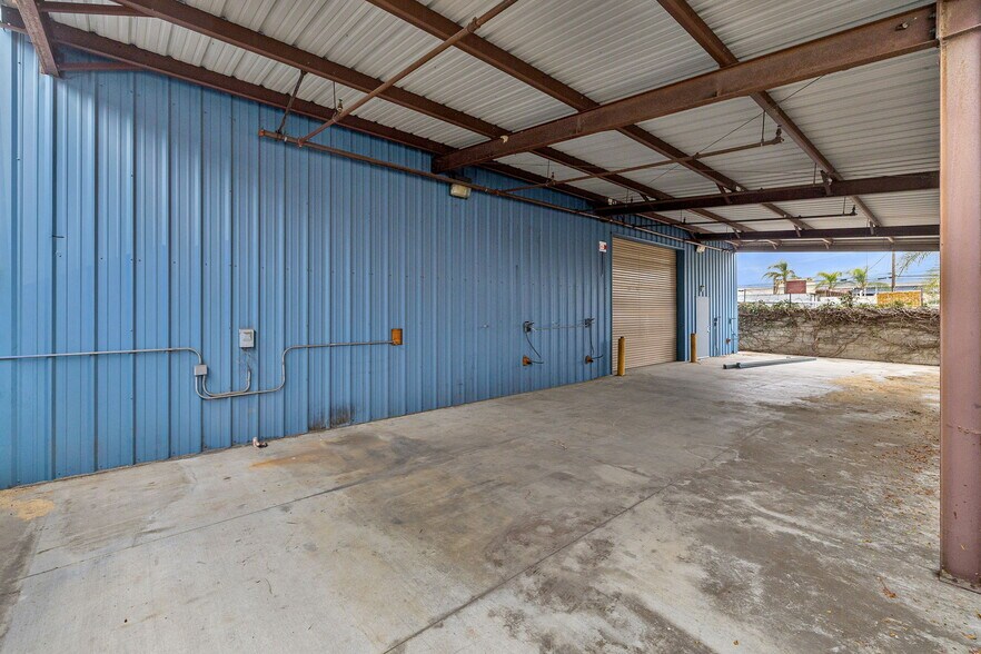 More Photos Of 13410 Waco St, Baldwin Park Manufacturing For Lease