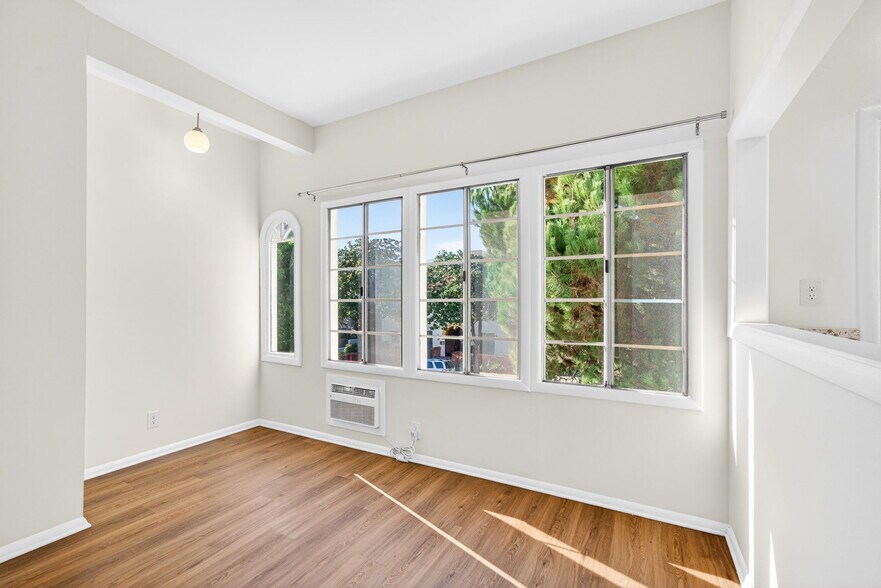 More Photos Of 822 Hayworth Ave, Los Angeles Apartments For Sale
