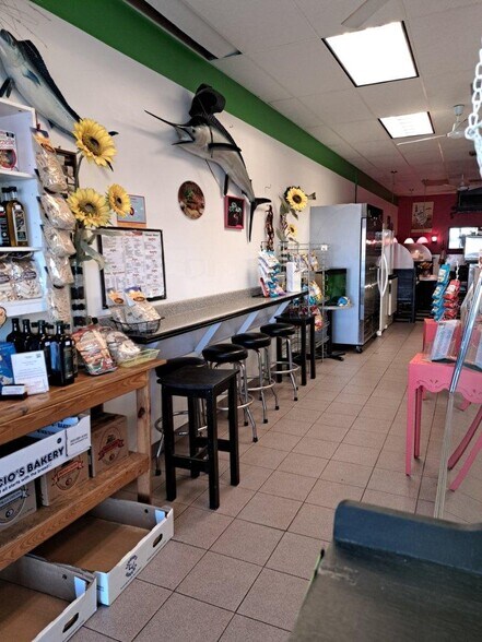 More Photos Of 2001 College Dr, Clementon Restaurant For Sale