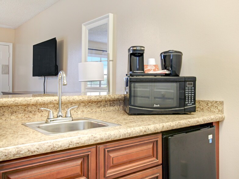 More Photos Of 3220 S Fiske Blvd, Rockledge Hotel For Sale