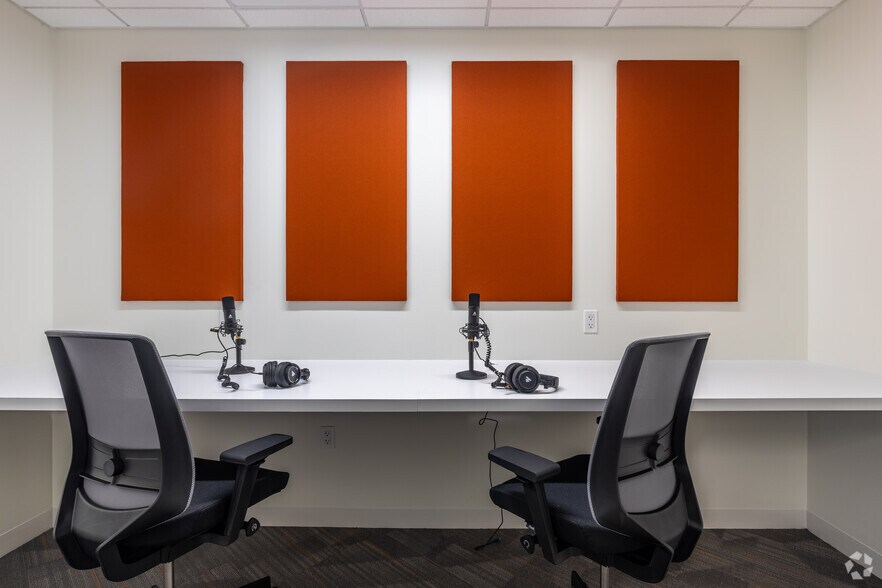 More Photos Of 1530 Wilson Blvd, Arlington Office For Lease