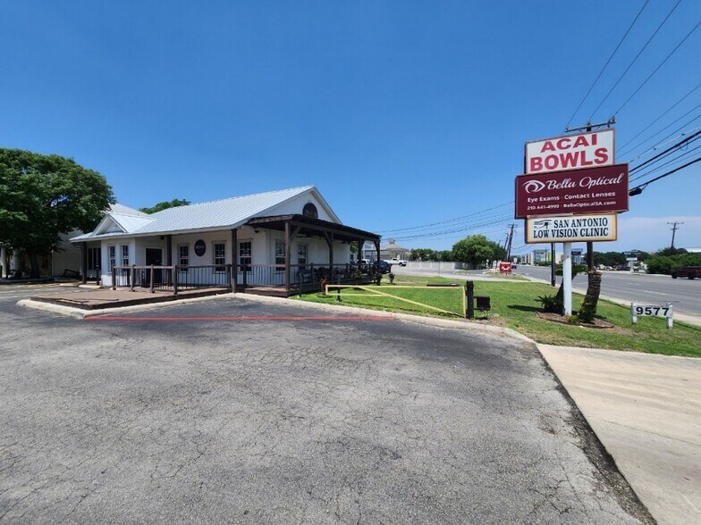 More Photos Of 9577 Huebner Rd, San Antonio General Retail For Sale