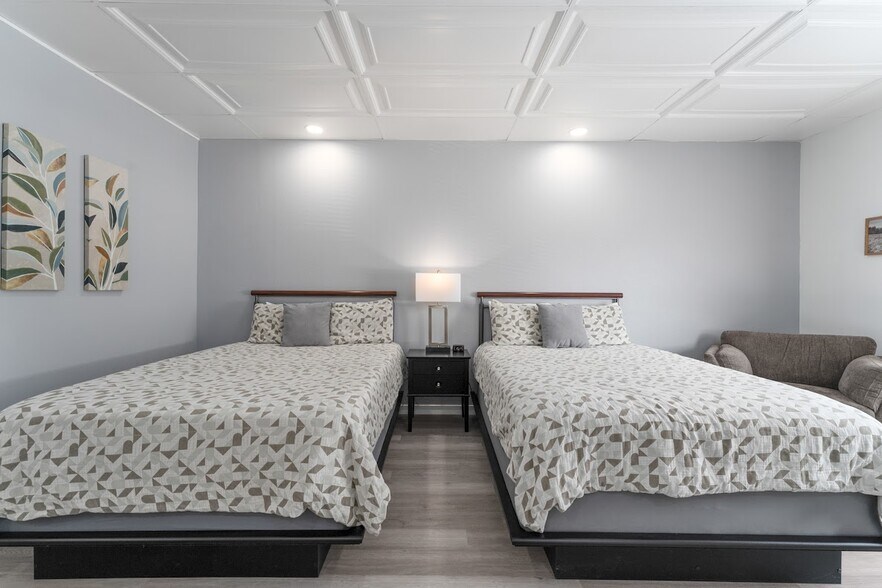 More Photos Of 200 Wapato Ct, Manson Hotel For Sale