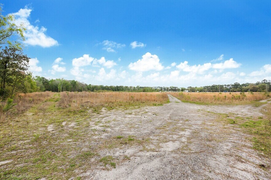 More Photos Of 514 Addor Ln, Jacksonville Land For Lease