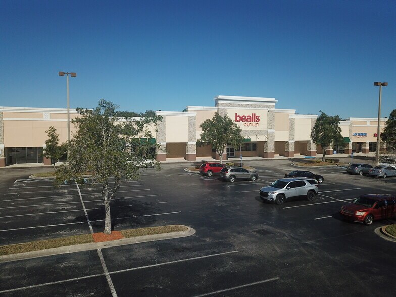 More Photos Of 950 Blanding Blvd, Orange Park Unknown For Lease