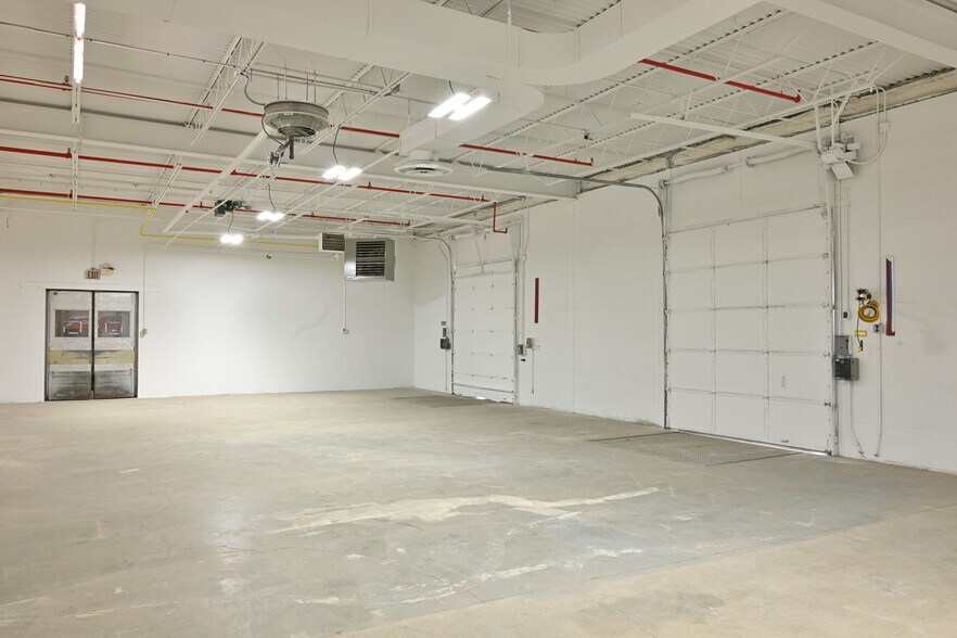 More Photos Of 299 Johnson Ave, Waseca Industrial For Lease