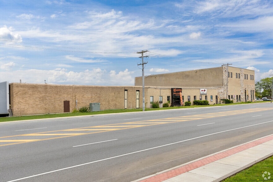 More Photos Of 3949 Austin Blvd, Island Park Warehouse For Sale