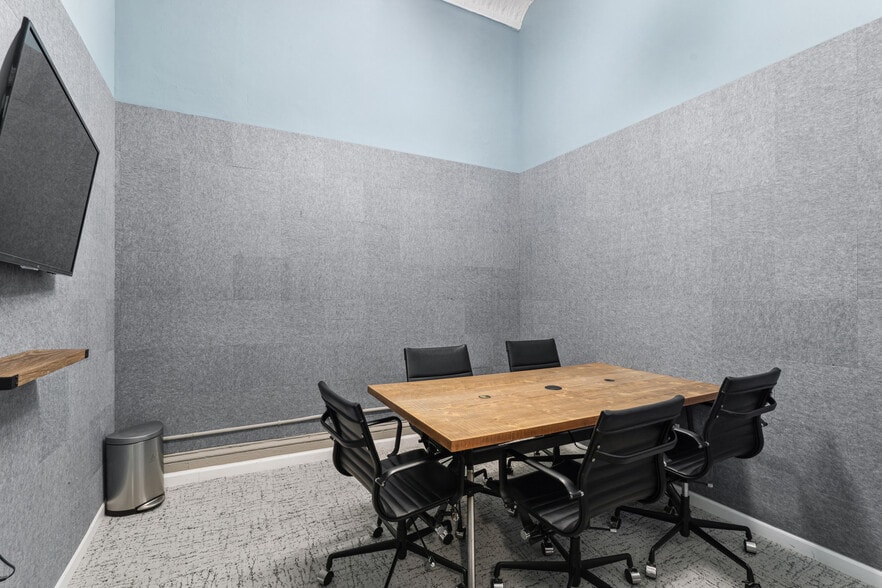 More Photos Of 447 Broadway, New York Loft Creative Space For Lease