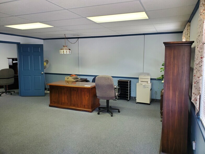 More Photos Of 7221-7231 Hanover Pky, Greenbelt Medical For Sale