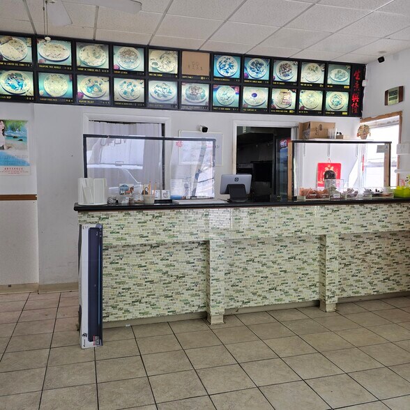Primary Photo Of 1148 NY-52, Loch Sheldrake Restaurant For Sale
