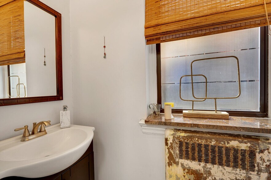 More Photos Of 6035 Kennedy Blvd E, West New York Office Residential For Sale